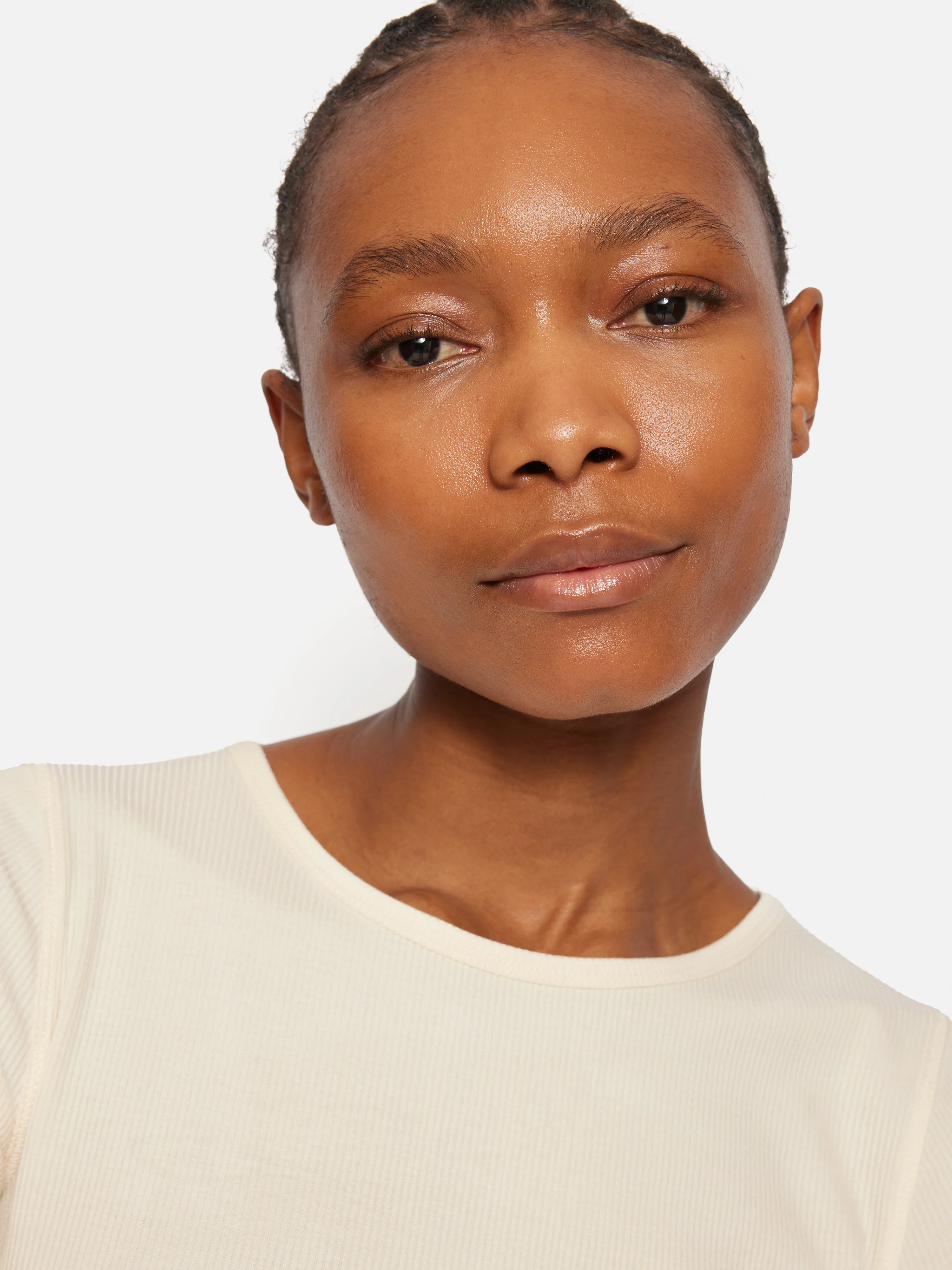 Bovey Crew Neck Tee | Cream - Image 2