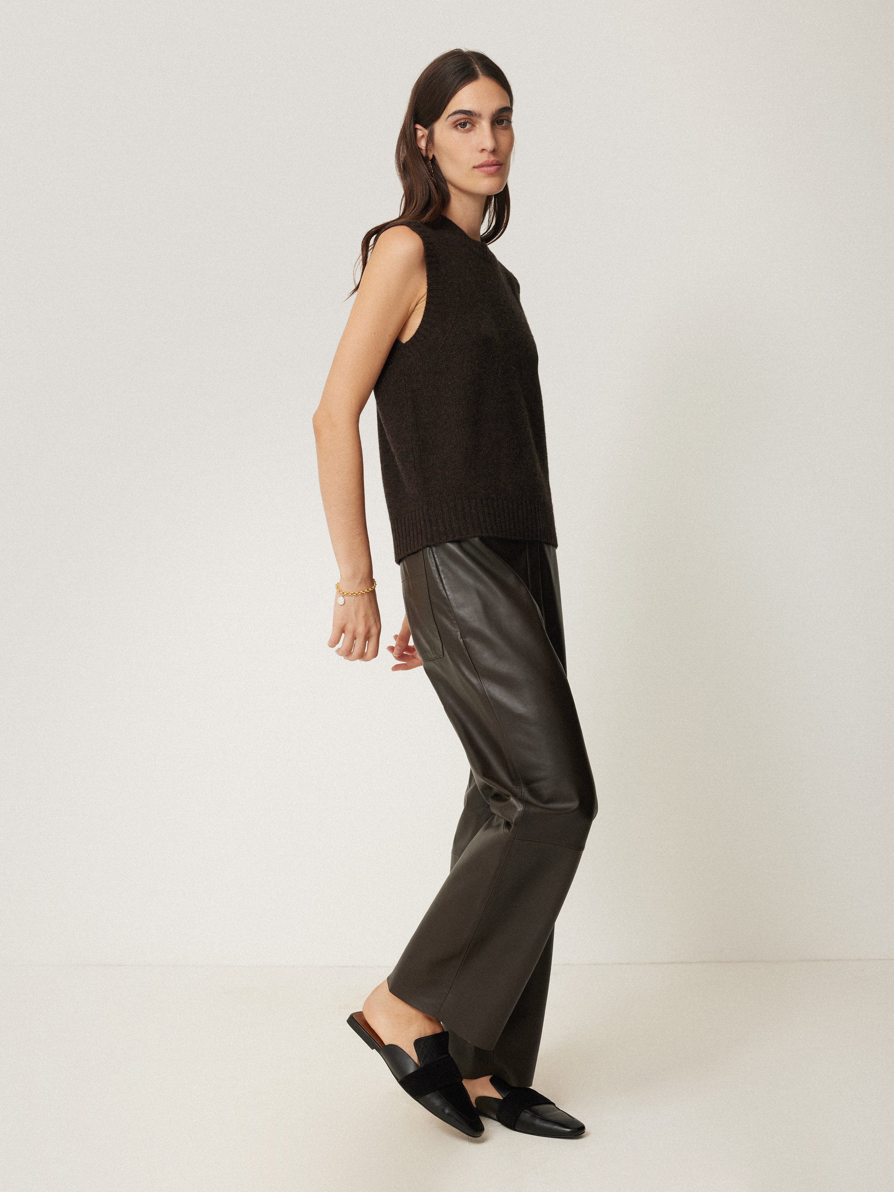 Cashmere Crew Neck Tank | Dark Brown - Image 3