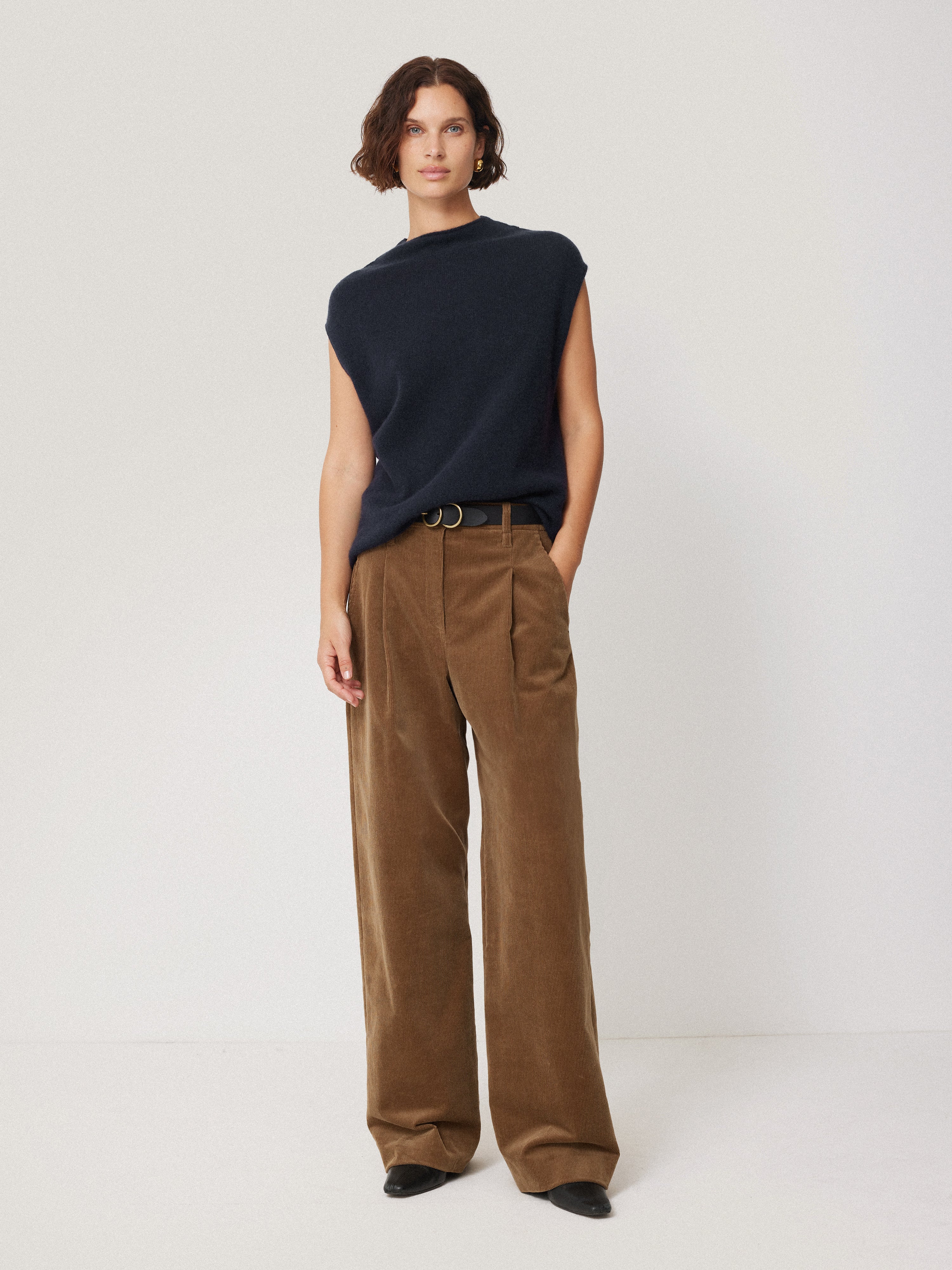 Cloud Cashmere Cap Sleeve Top | Navy - Image 6