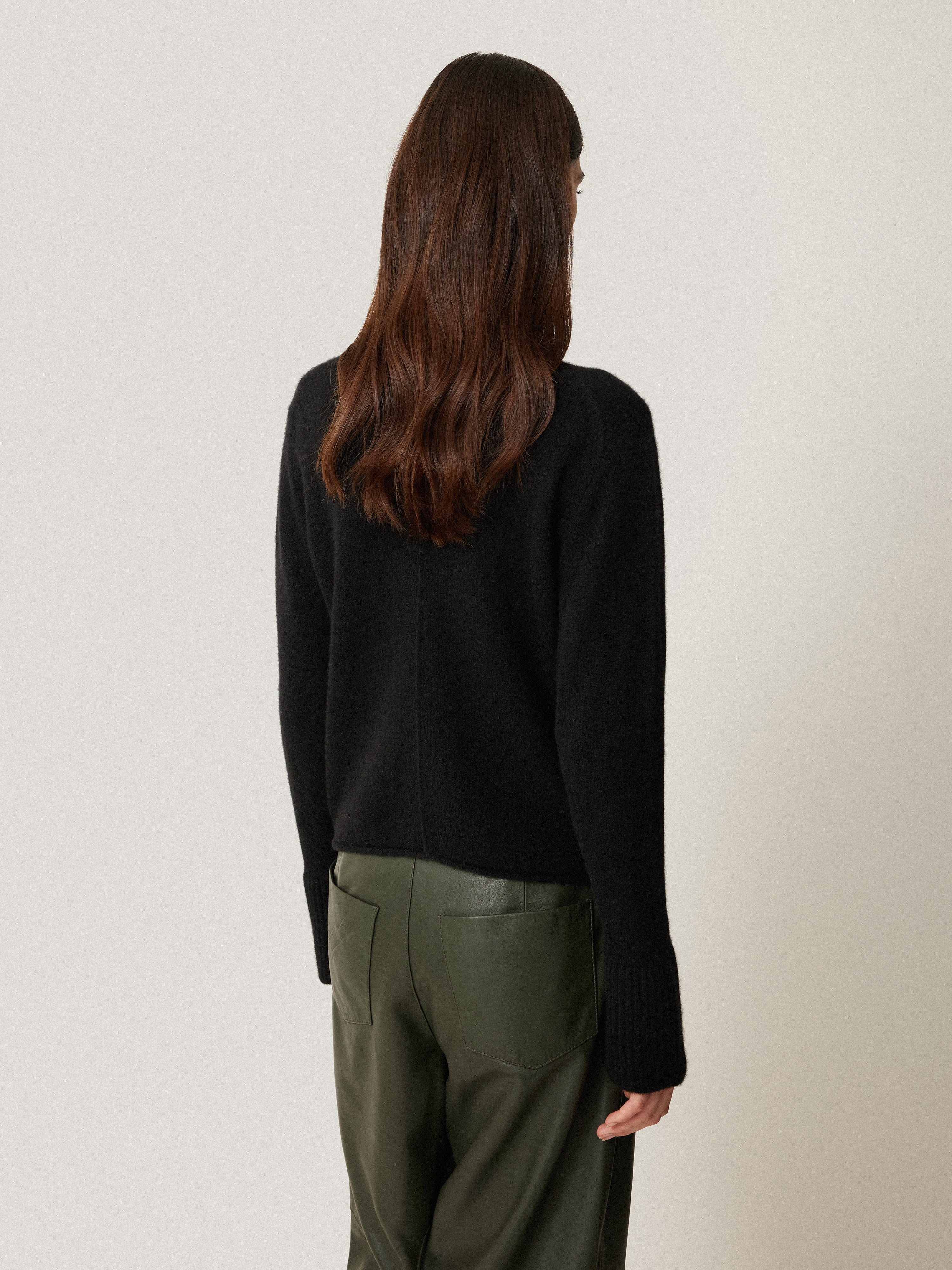 Cloud Cashmere Eldon Jumper | Black - Image 5