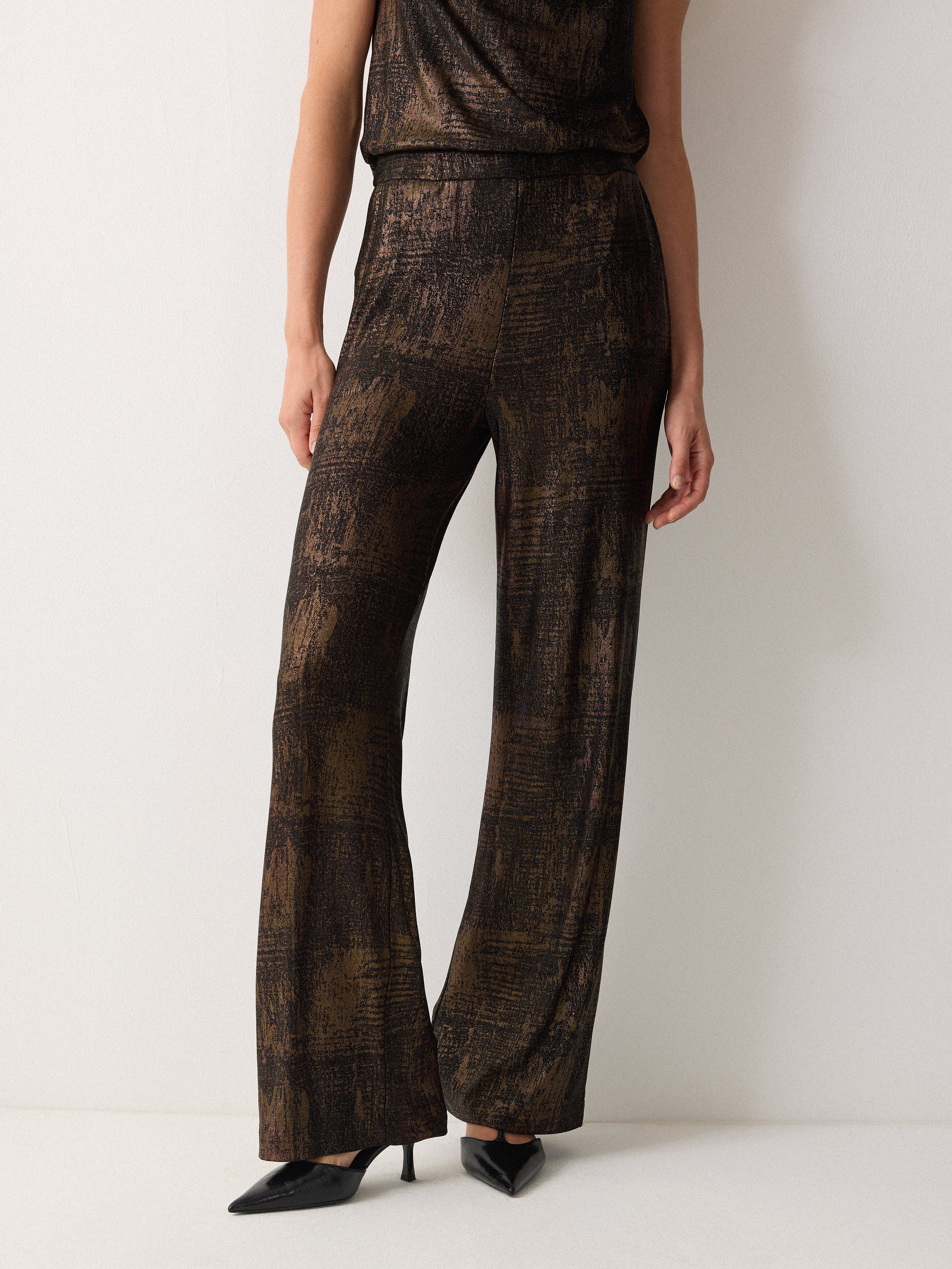Crackle Gold Wide Leg Trouser | Gold - Image 3