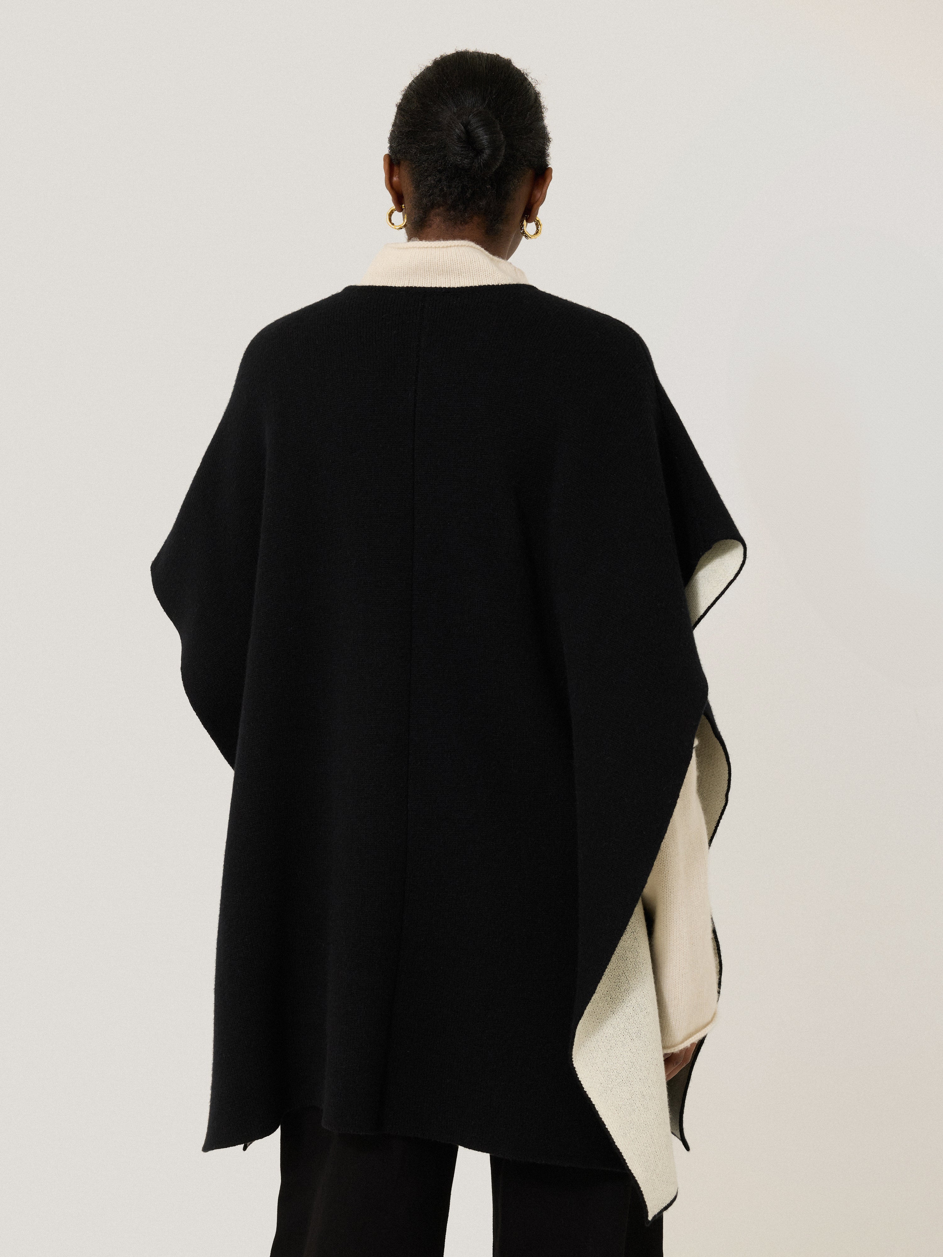 Double Faced Contrast Cape | Black - Image 5