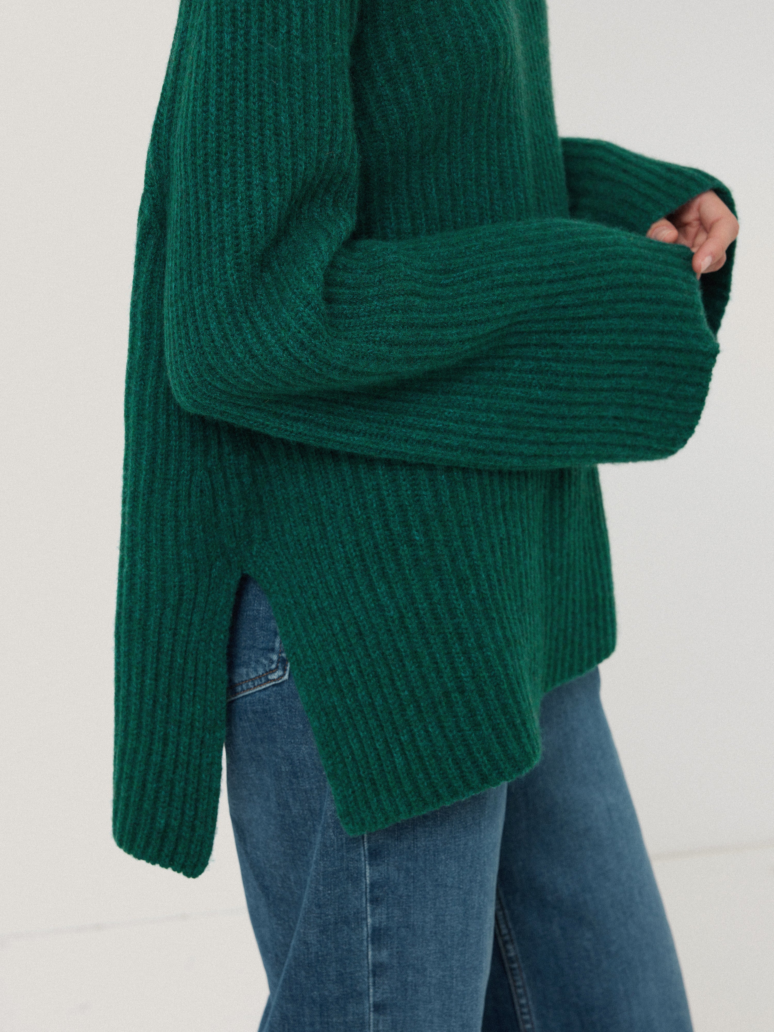 Faroe Fishermans Rib Jumper | Green - Image 3