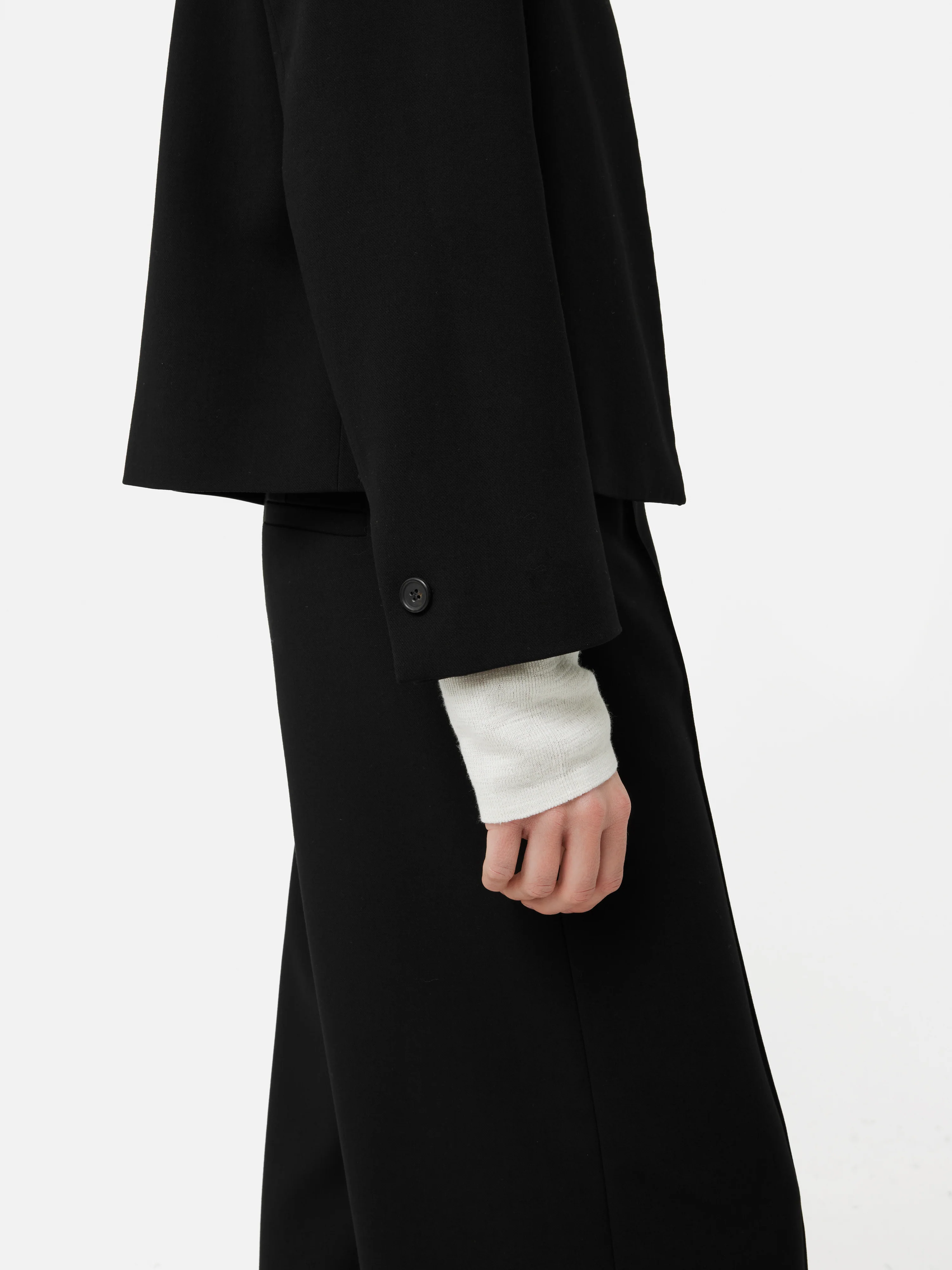 Italian Modern Crepe Short Jacket | Black - Image 4