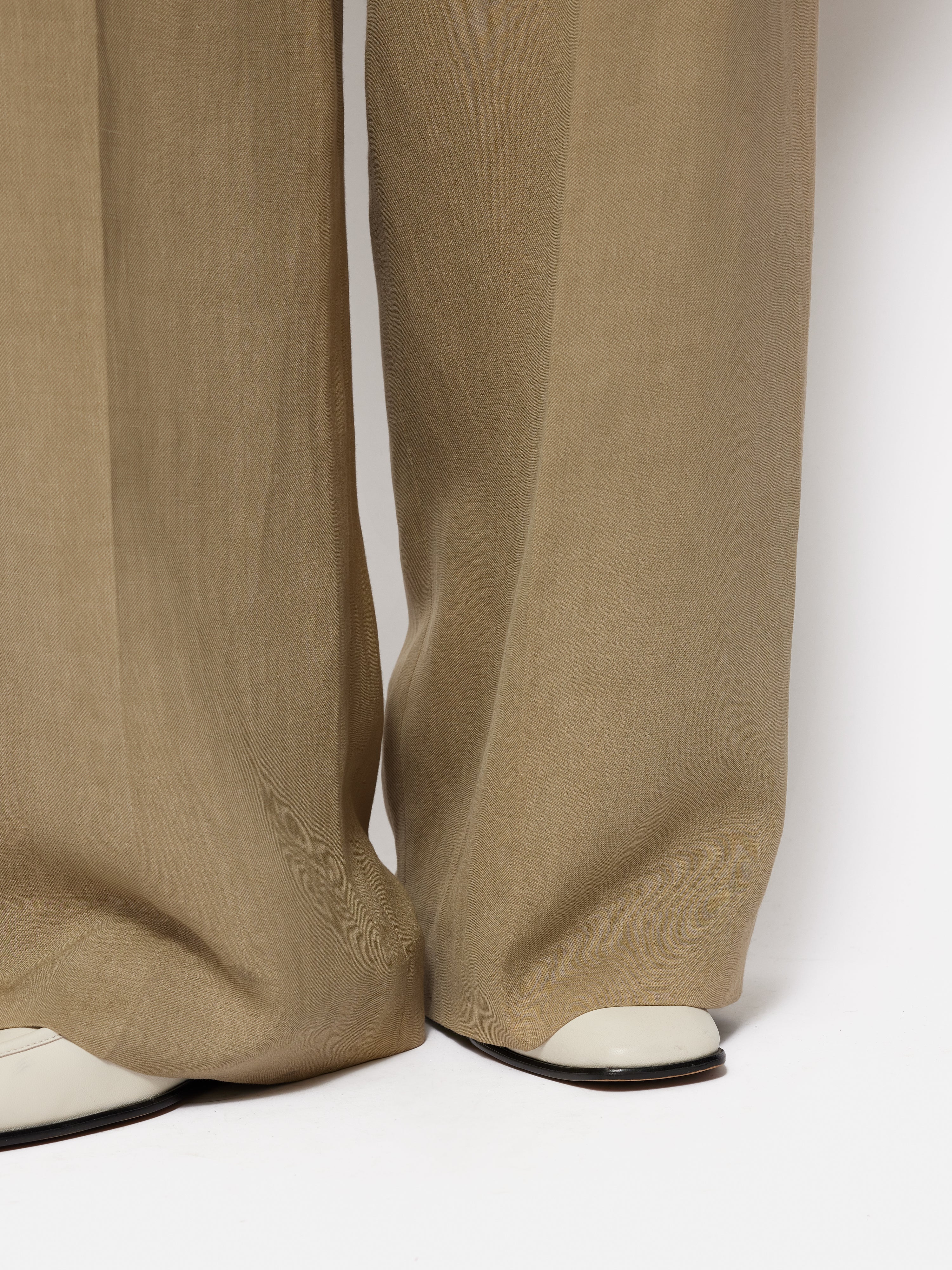 Kemp Italian Linen Trouser | Sand - Image 4