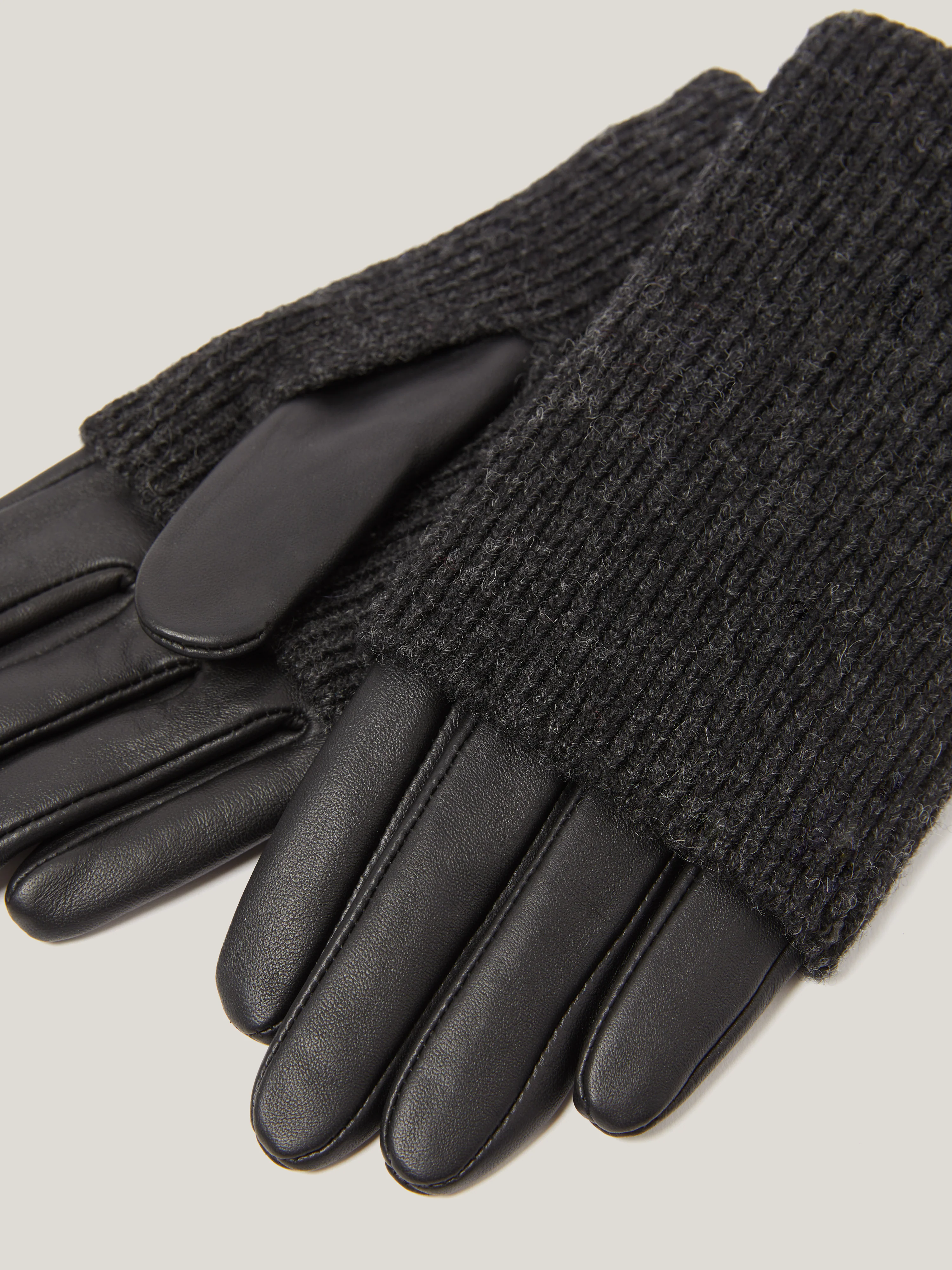 Knitted Leather Glove | Black - Image 3