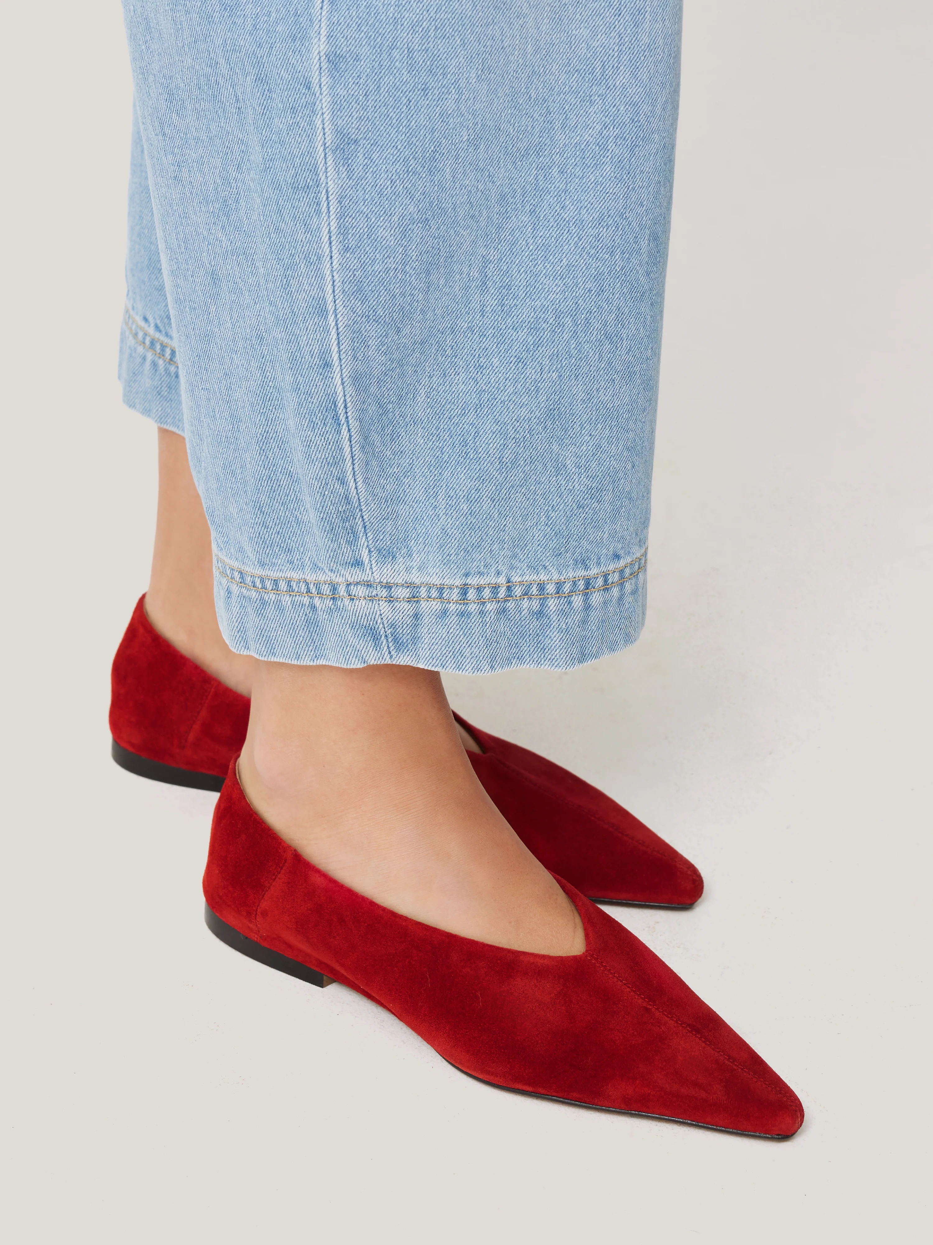 Linnie Flat Pointed Ballerina | Red - Image 2
