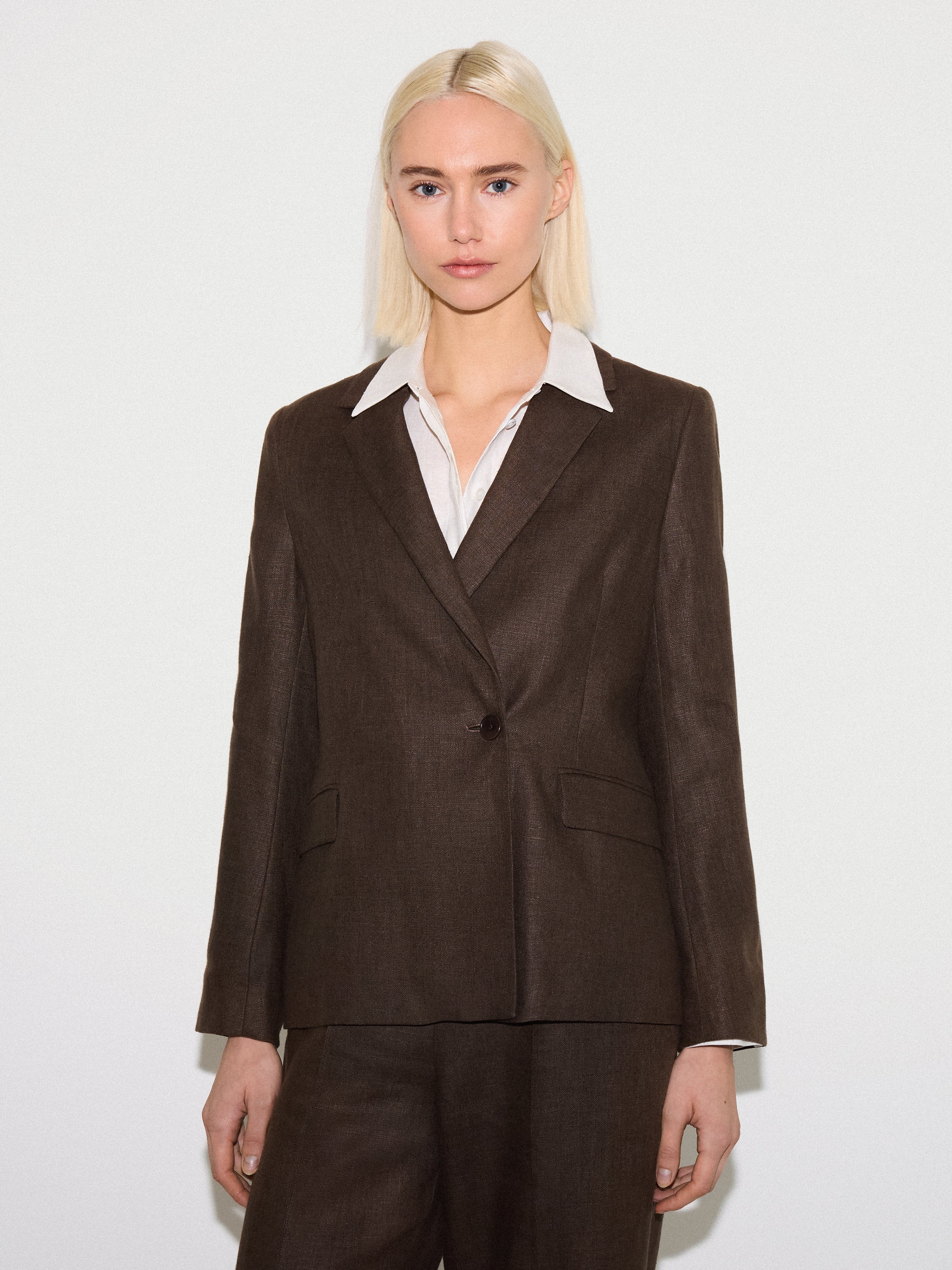Maree Irish Linen Blazer | Brown - Image 2