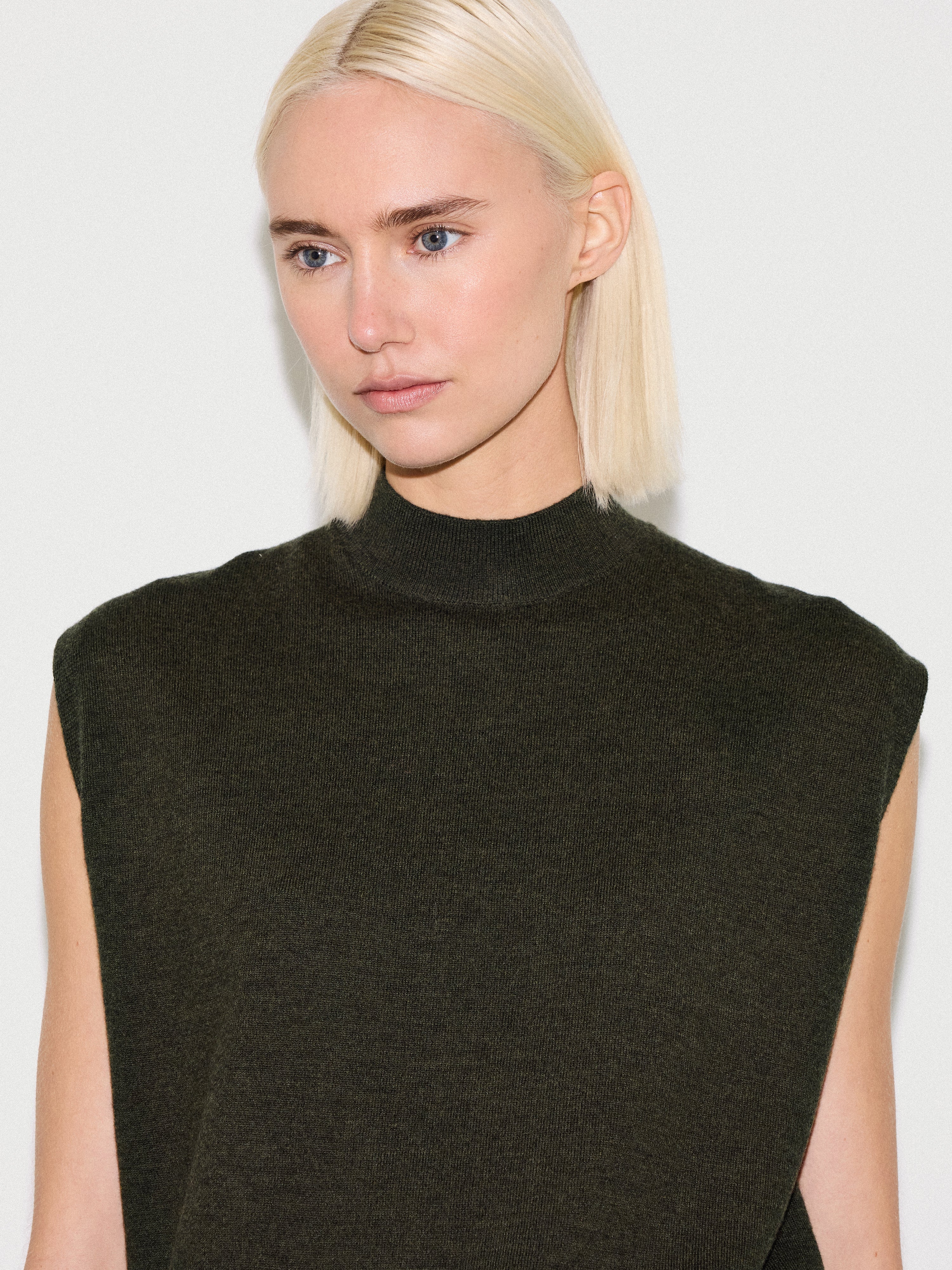 Merino Cocoon Tank | Khaki - Image 4