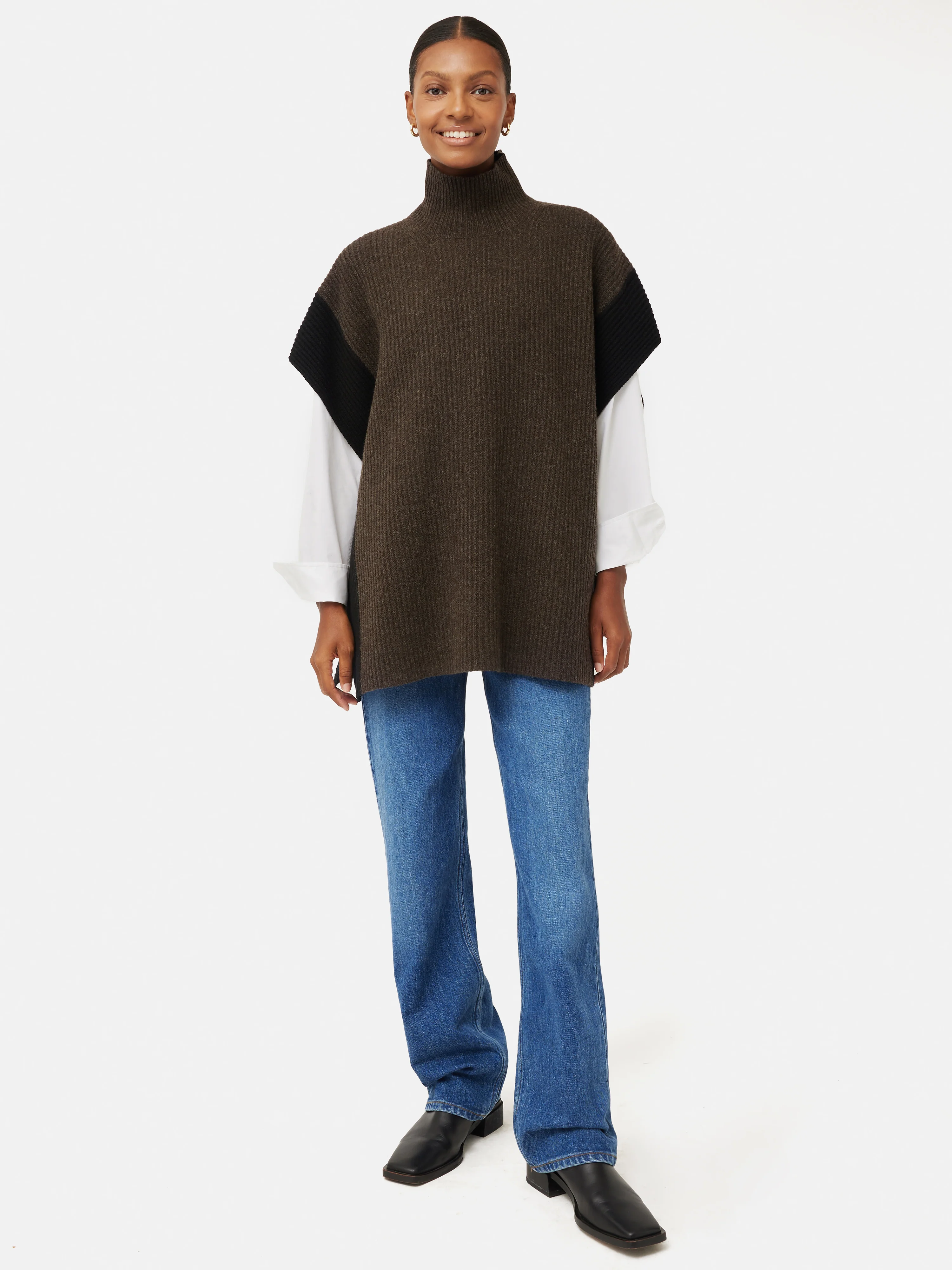 Merino Rib Tabard Poncho | Brown - Image 2