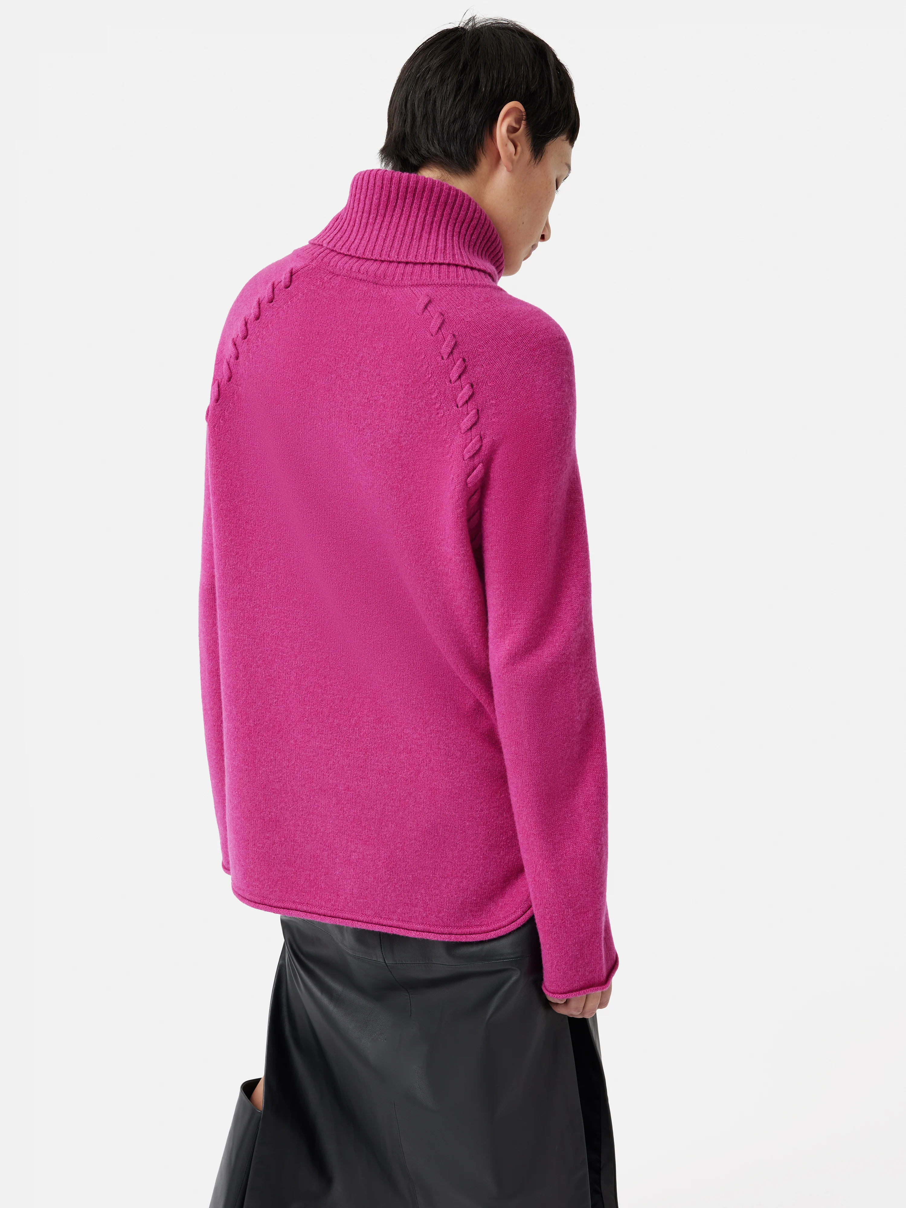 Merino Scoop Hem Jumper | Pink - Image 5