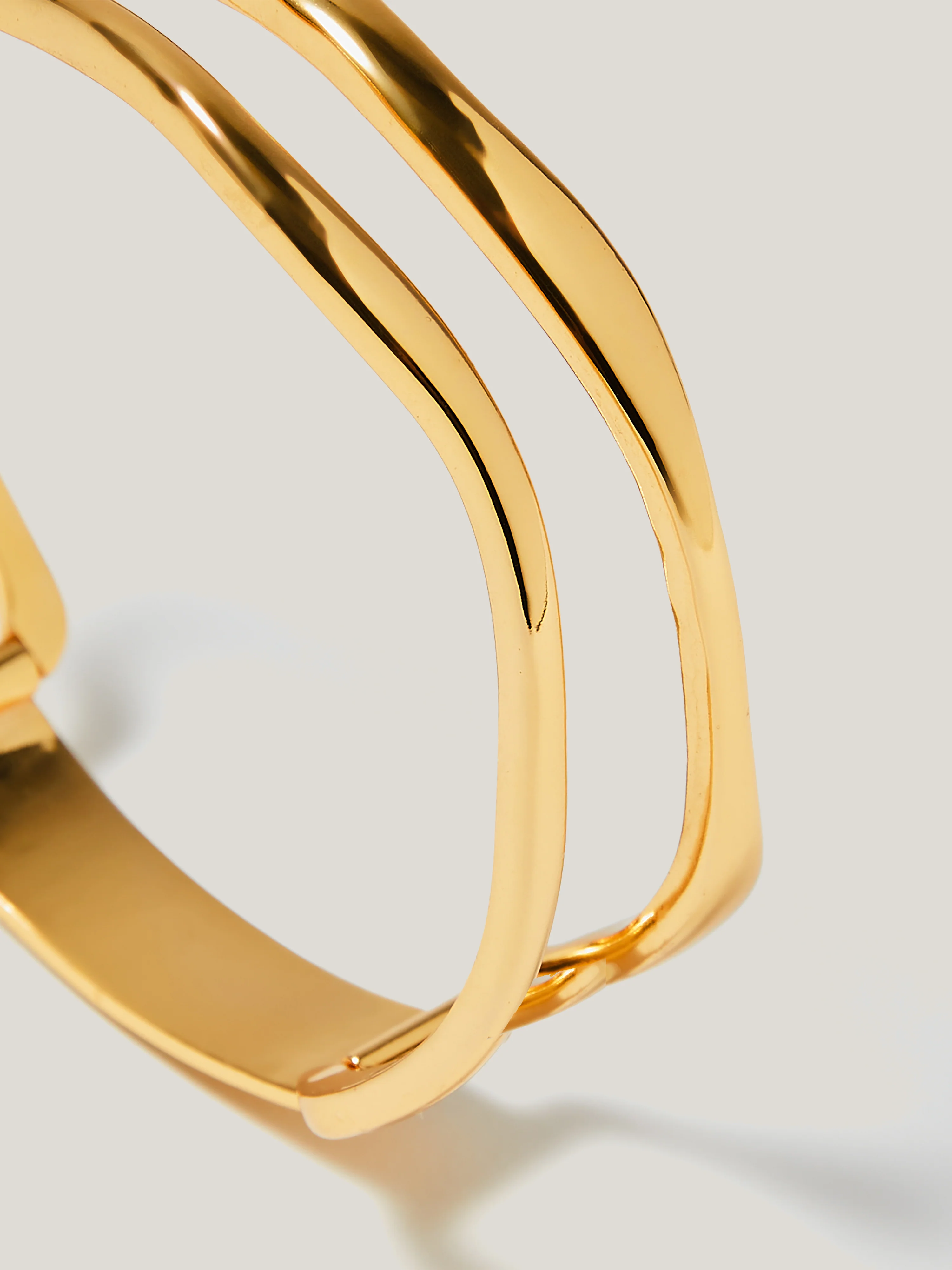 Organic Wave Bangle | Gold - Image 4
