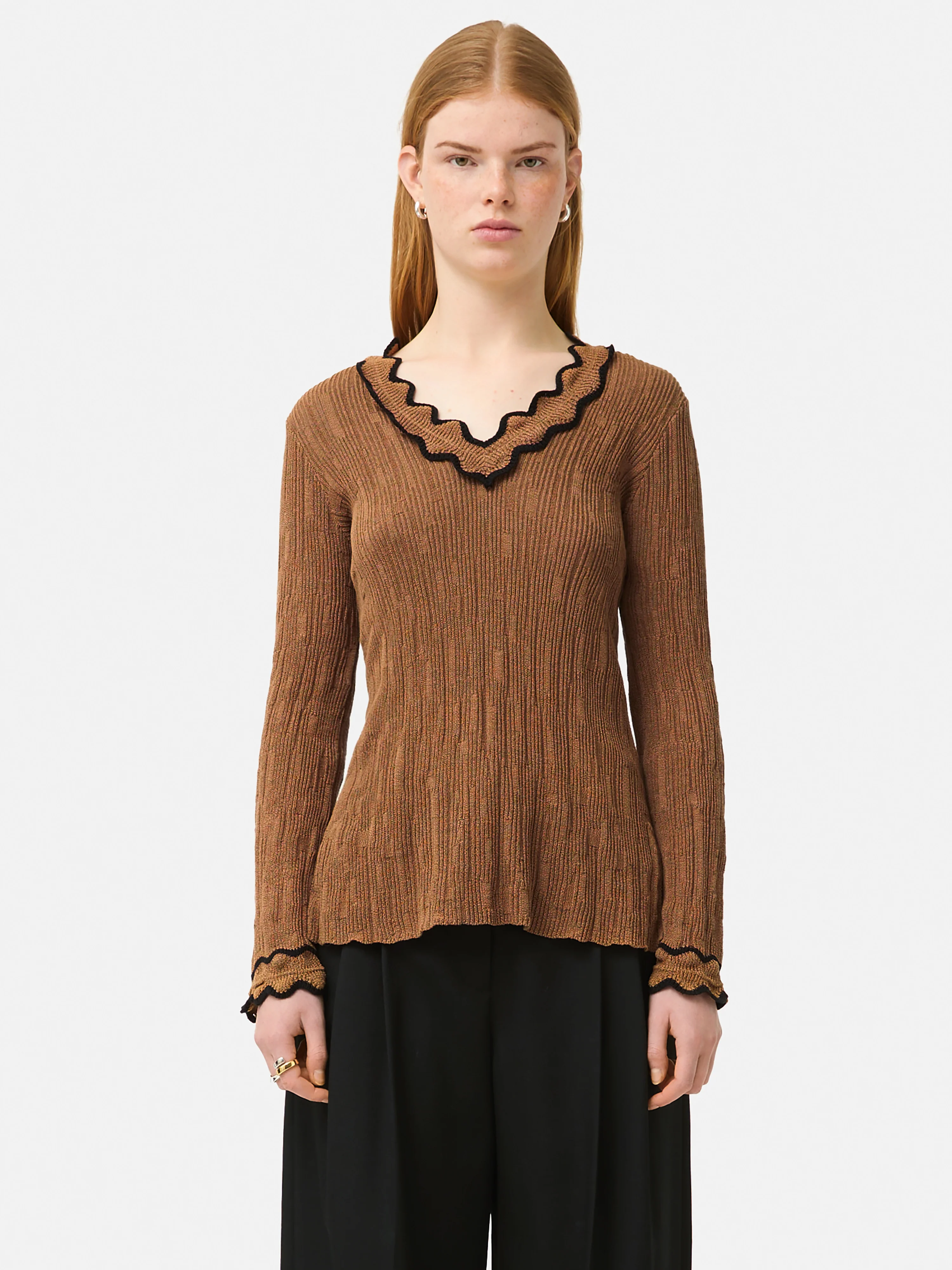 Scallop Textured Rib Top | Brown - Image 5