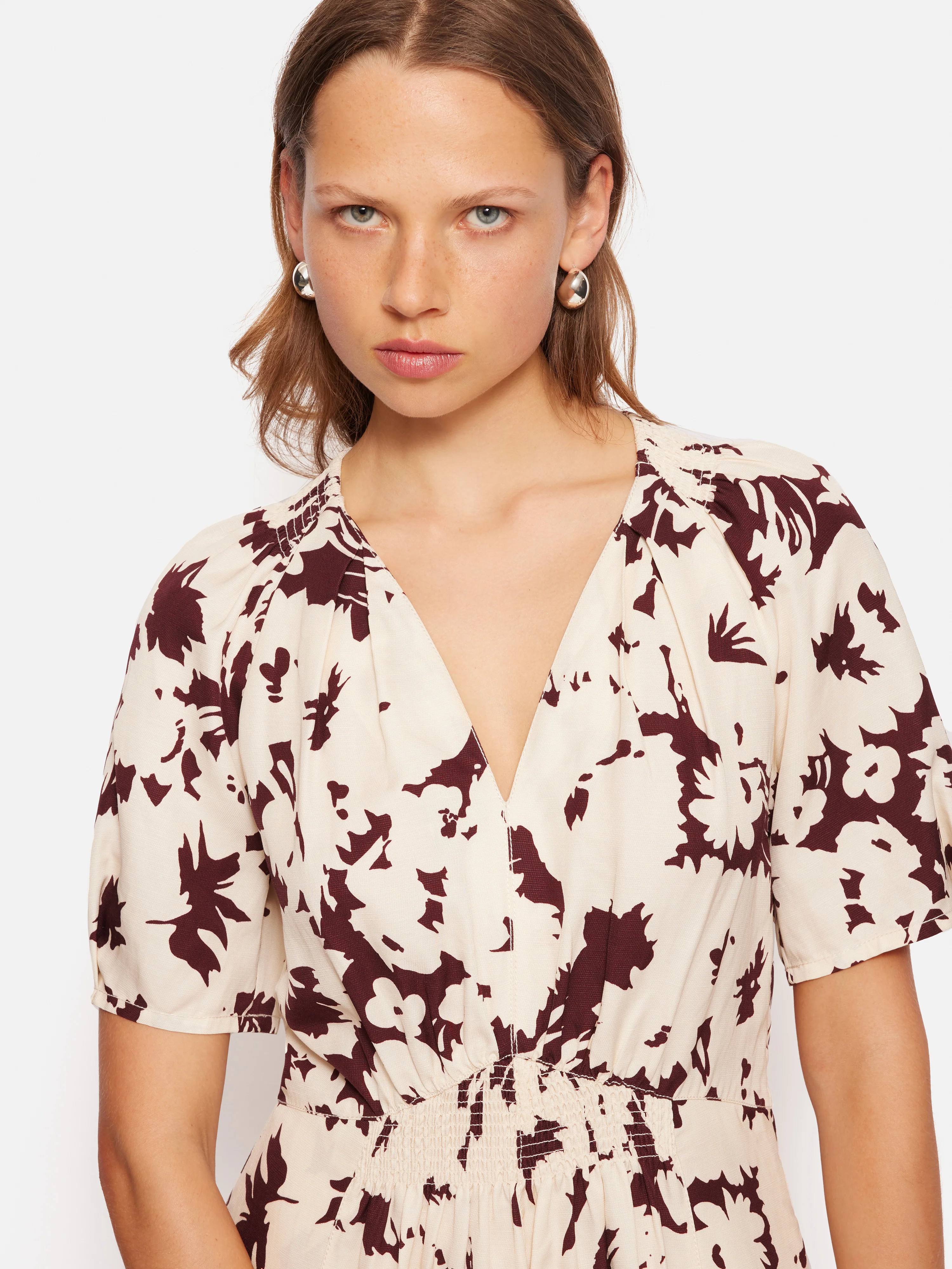 Silhouette Peony Smocked Dress | Cream - Image 3