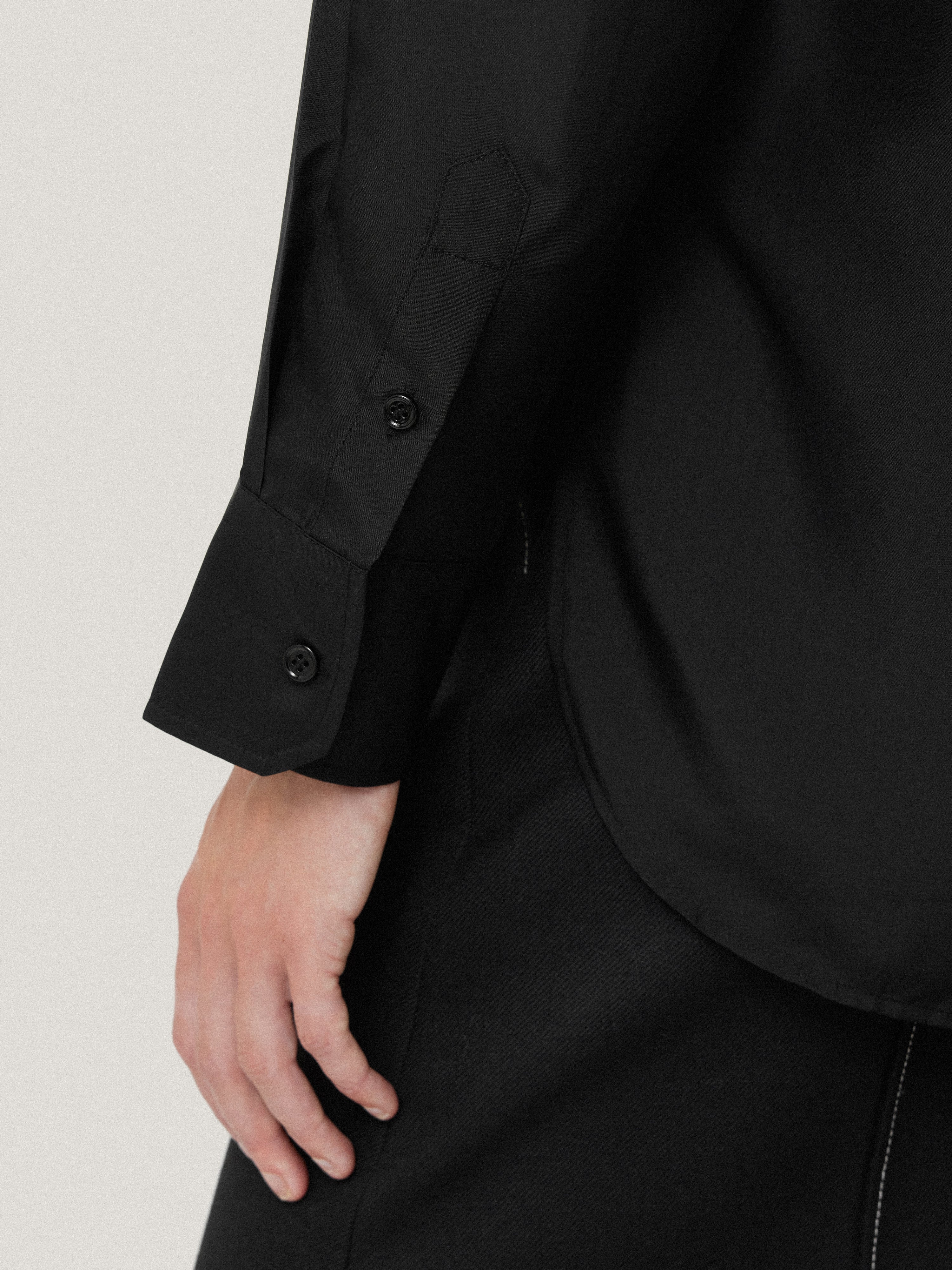 Silk Habotai Relaxed Shirt | Black - Image 4