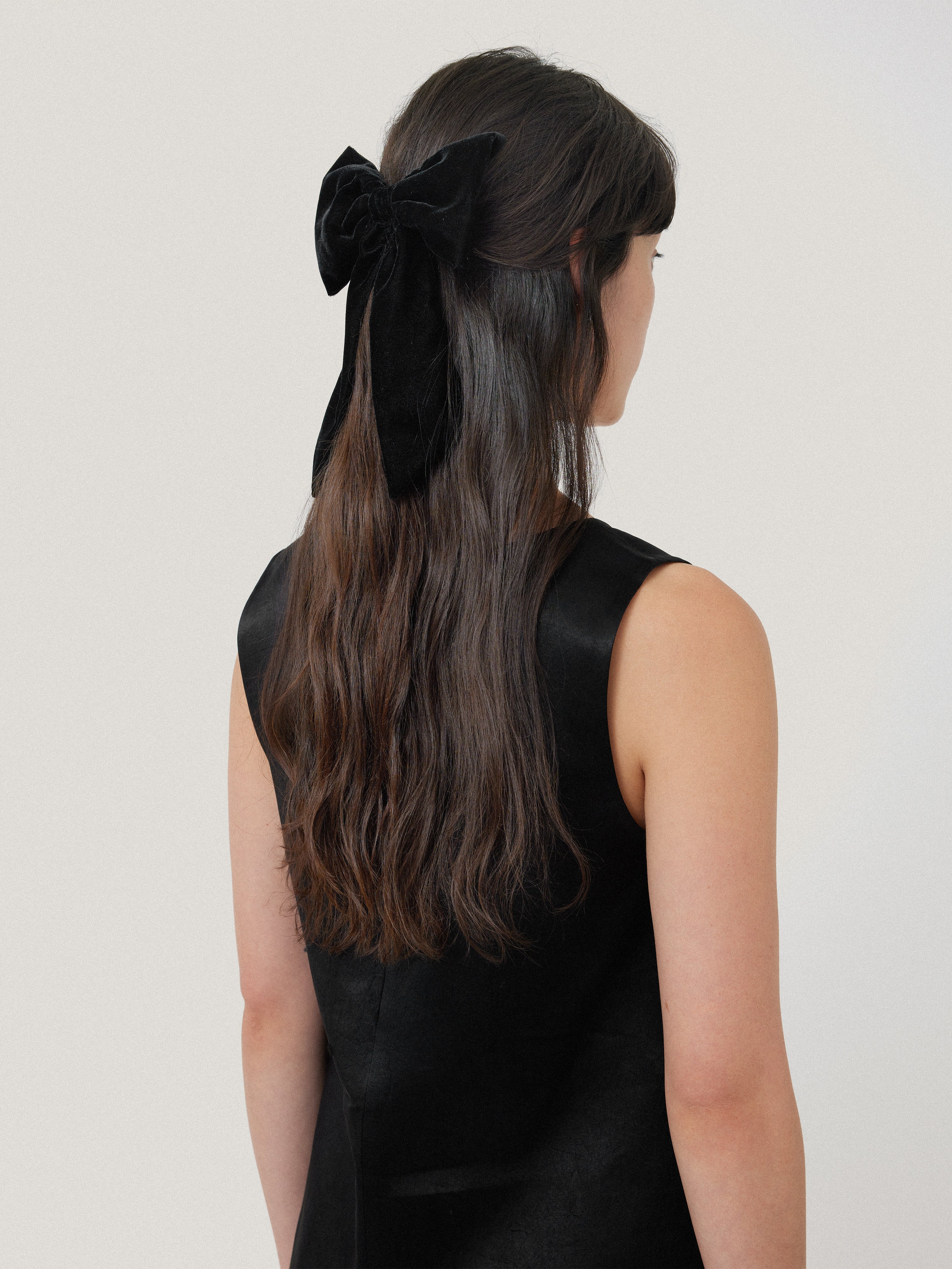 Velvet Bow Hairclip | Black - Image 3