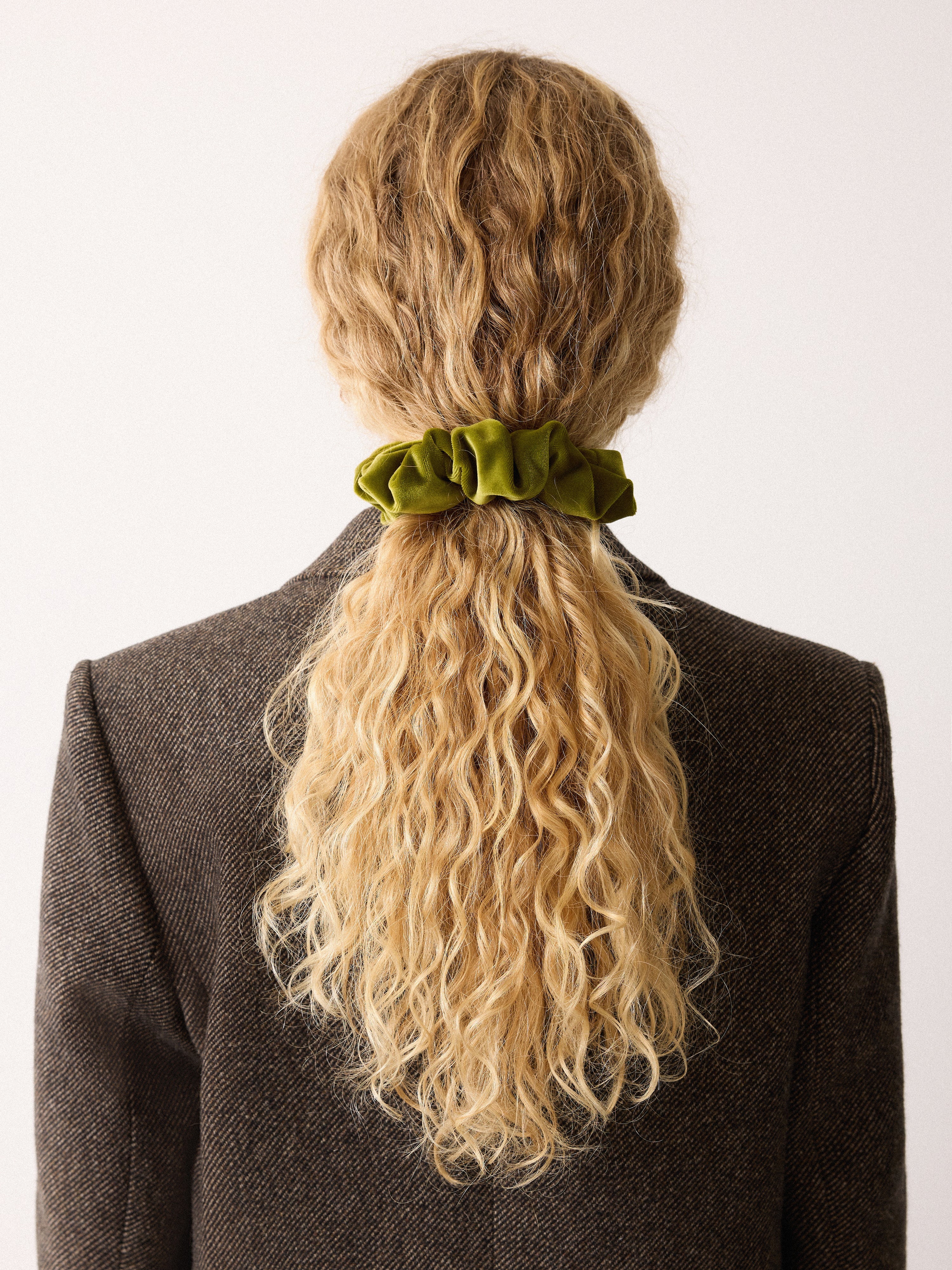 Velvet Scrunchie | Light Green